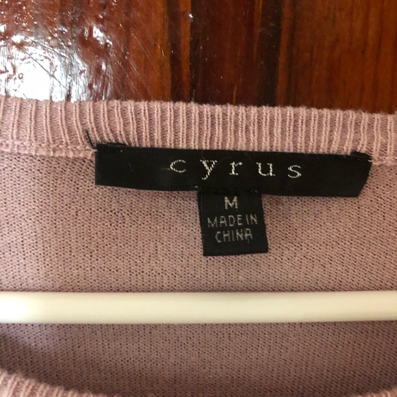 Light purple sweater - Picture 2 of 5